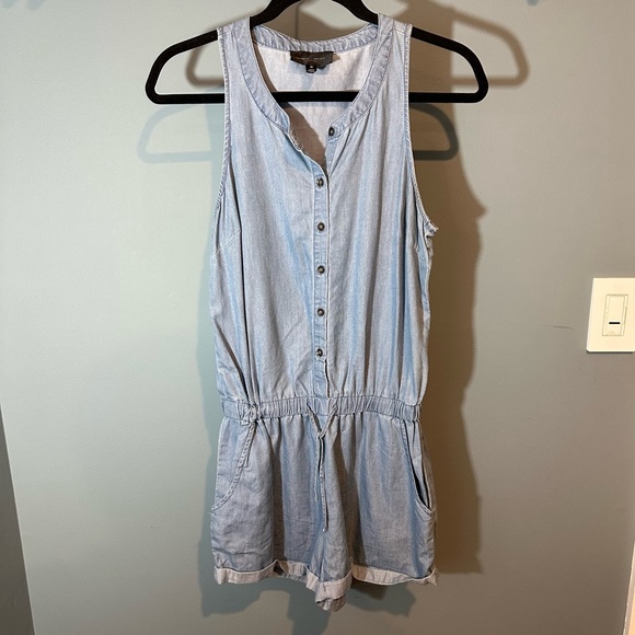 Romeo & Juliet Couture Pants - Romeo & Juliet Couture Light Blue Denim/Chambray Sleeveless Shorts Romper